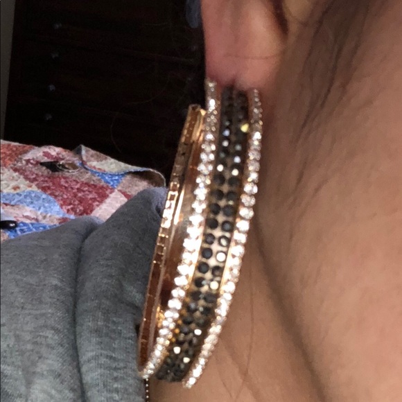 Hoop earrings - Picture 2 of 2